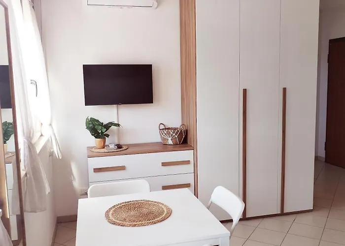 Διαμέρισμα Di Loft Con Parcheggio Coperto Privato Gratuito Vicino Ptv Tor Vergata Universita' Vela Di Calatrava Metro C Borghesiana