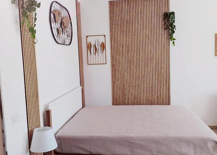 Διαμέρισμα Di Loft Con Parcheggio Coperto Privato Gratuito Vicino Ptv Tor Vergata Universita' Vela Di Calatrava Metro C Borghesiana *