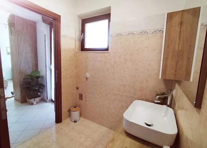 Διαμέρισμα Di Loft Con Parcheggio Coperto Privato Gratuito Vicino Ptv Tor Vergata Universita' Vela Di Calatrava Metro C Borghesiana Ρώμη